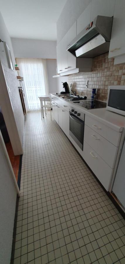 Cosy Apartment Near The Beach And City Center Oostende Exterior foto